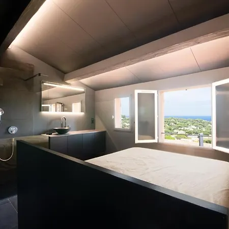 Mazet Design Vue 4 Guests * Sainte-Maxime