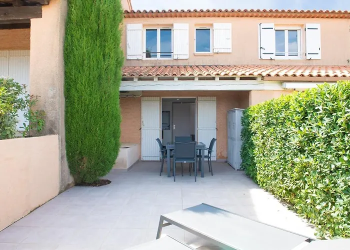 Mazet Design Vue 4 Guests *