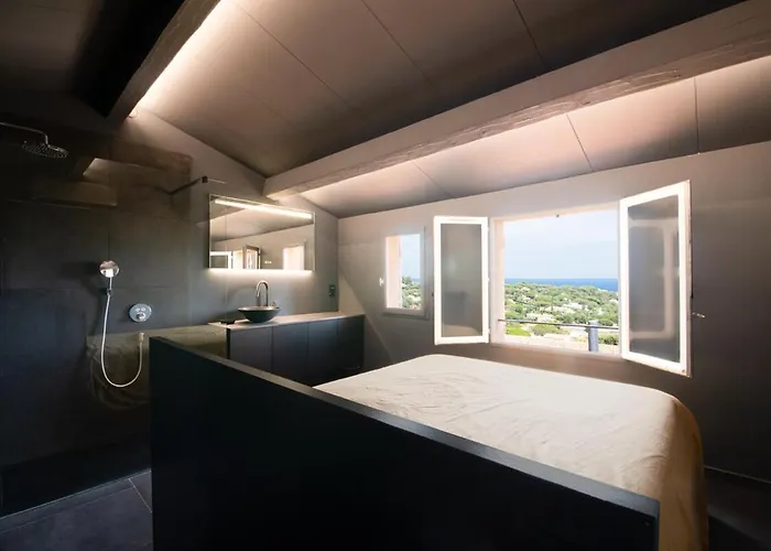 Mazet Design Vue 4 Guests * Sainte-Maxime