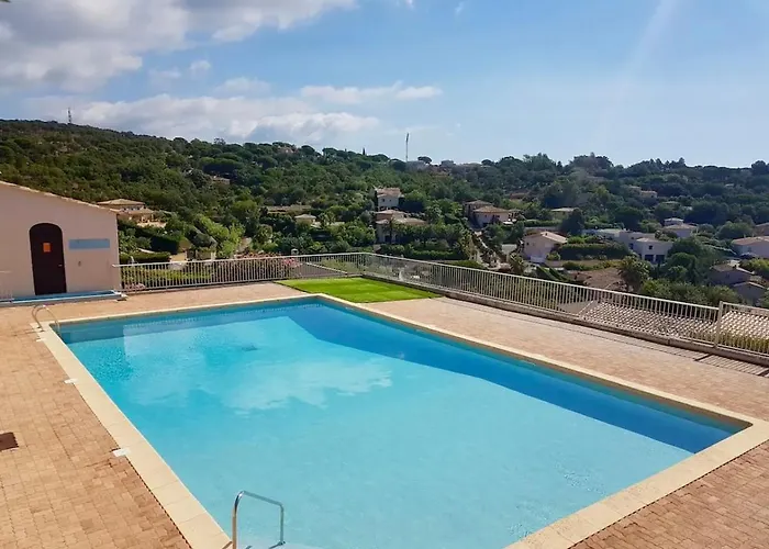 Mazet Design Vue 4 Guests Tatil Evi *